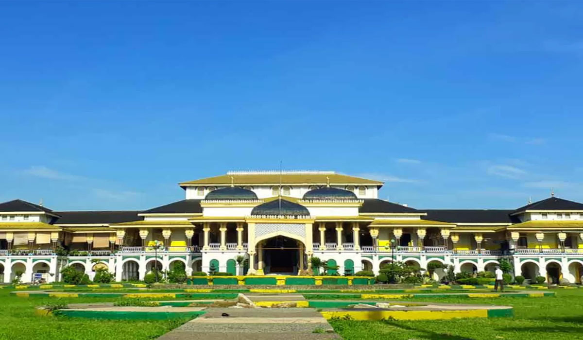 Wajib Dikunjungi! Istana Maimun Medan, Jejak Sejarah Megah yang Bikin Takjub